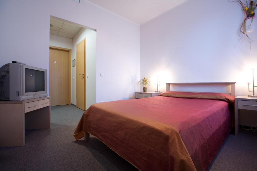 Tukuma Ledus Halle Tukums Zimmer foto